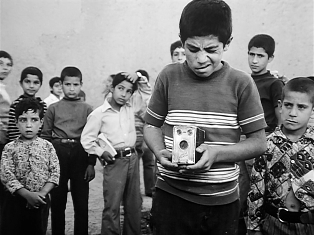 Abbas Kiarostami - The Traveller